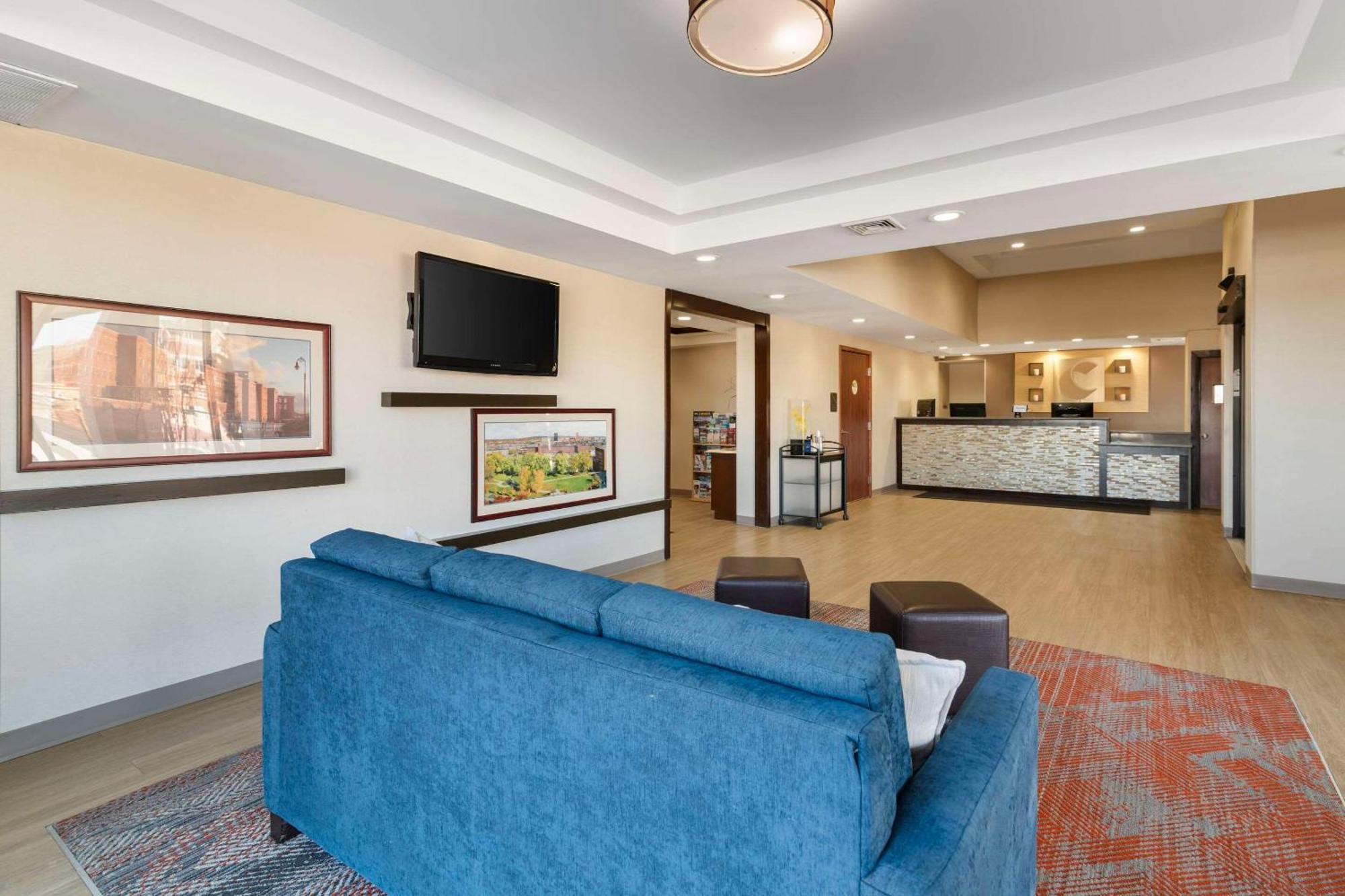 Comfort Inn Airport Манчестер Екстер'єр фото