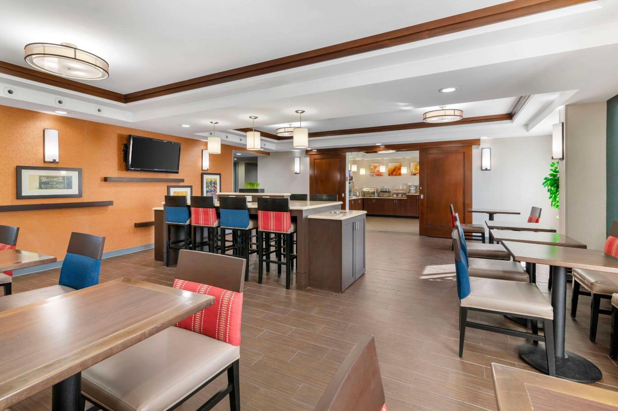 Comfort Inn Airport Манчестер Екстер'єр фото