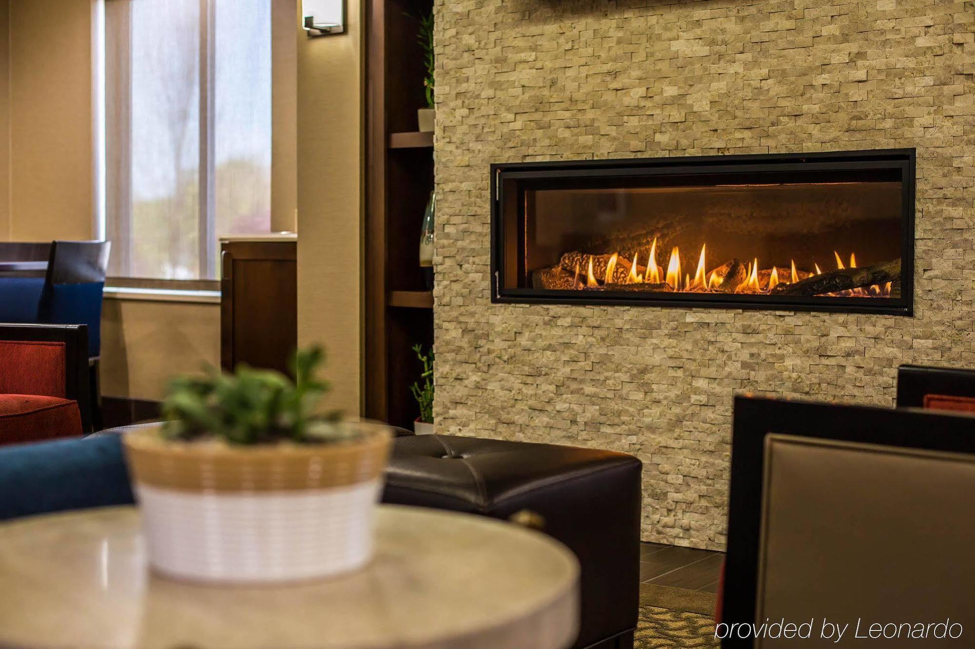 Comfort Inn Airport Манчестер Екстер'єр фото
