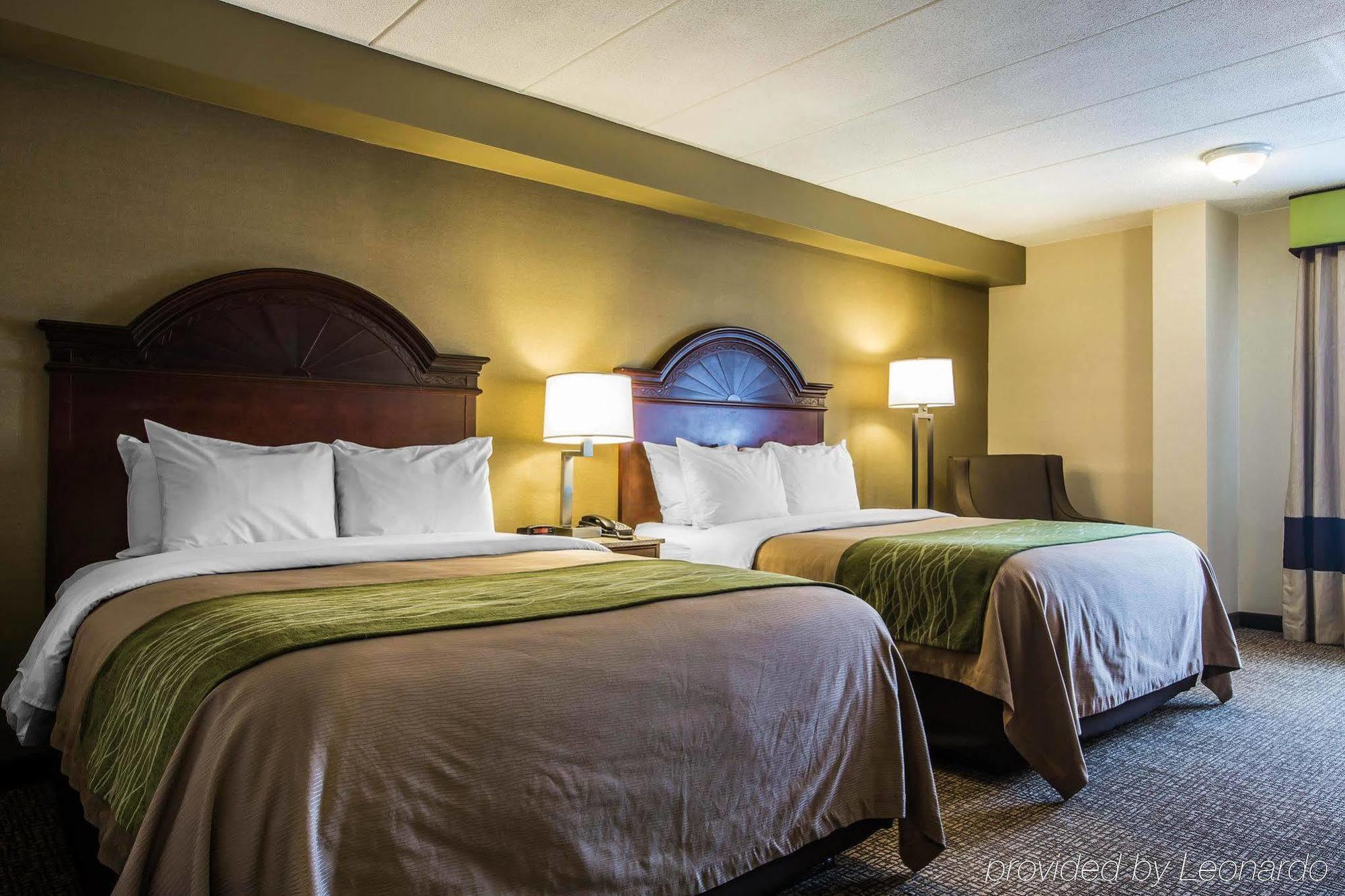 Comfort Inn Airport Манчестер Екстер'єр фото